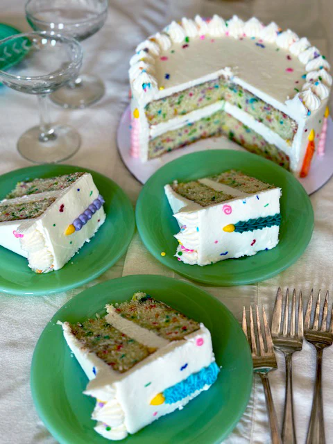 Birthday Blow-Out Cake - Image 2