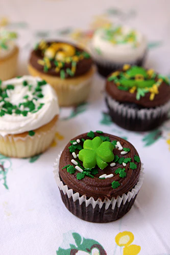 Holiday Cupcake - Image 4