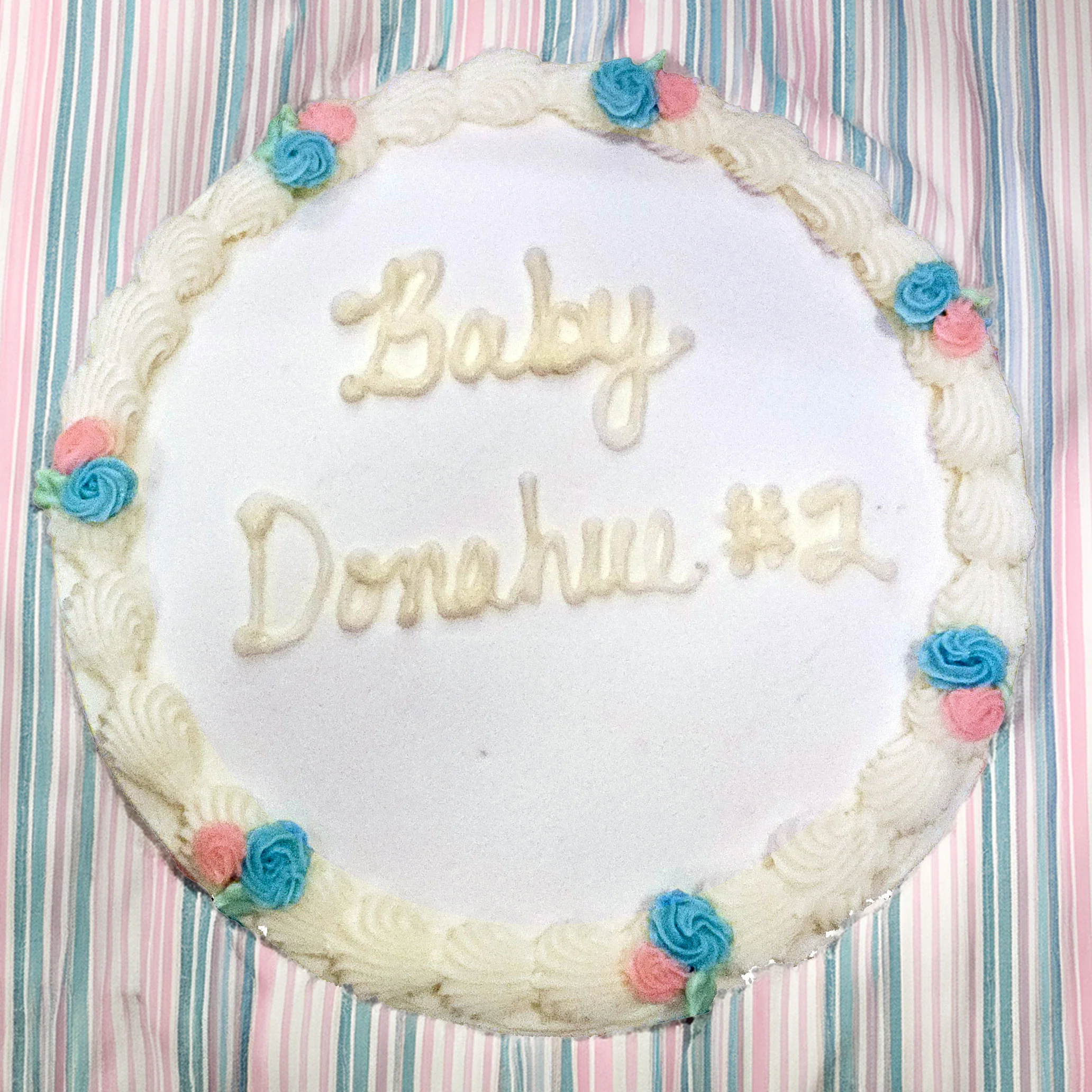 Gender Reveal Cake - Image 3