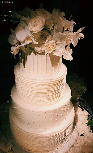 Tiered Cake - Image 3